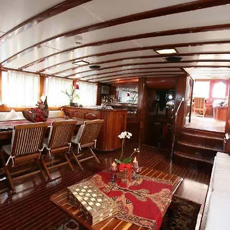 Tersane Iv Botel Palermo