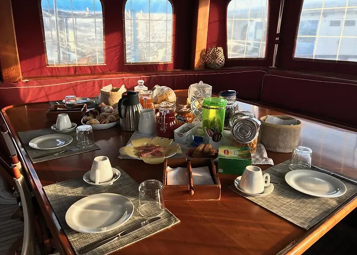 Bateau-hôtel Tersane Iv Vincitore 4 Di Bruno Barbieri 2*