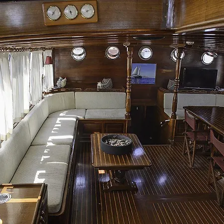 Tersane Iv Vincitore 4 Di Bruno Barbieri 2* 巴勒莫