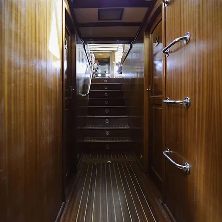 Tersane Iv Vincitore 4 Di Bruno Barbieri 船屋 2*