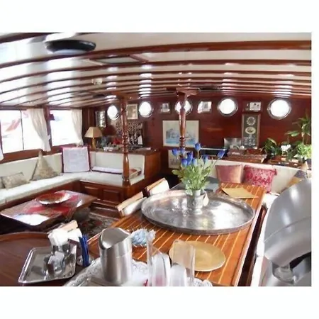 Tersane Iv Vincitore 4 Di Bruno Barbieri 2* 巴勒莫