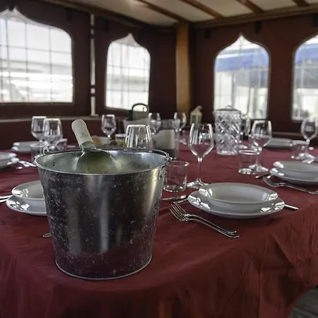 Botel Tersane Iv Vincitore 4 Di Bruno Barbieri