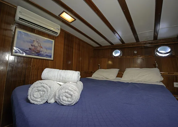 보트호텔 Tersane Iv Vincitore 4 Di Bruno Barbieri