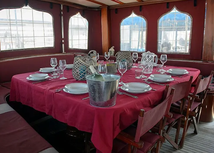 Tersane Iv Vincitore 4 Di Bruno Barbieri 보트호텔 팔레르모