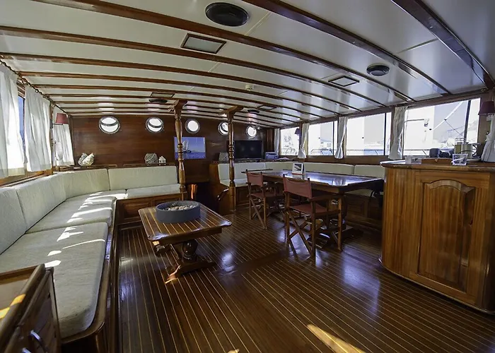 보트호텔 Tersane Iv Vincitore 4 Di Bruno Barbieri 팔레르모