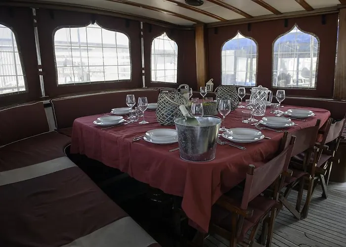 보트호텔 Tersane Iv Vincitore 4 Di Bruno Barbieri 팔레르모