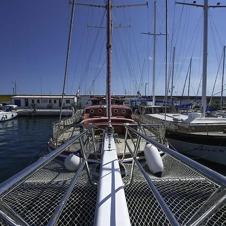 Båthotell Tersane Iv Vincitore 4 Di Bruno Barbieri 2*